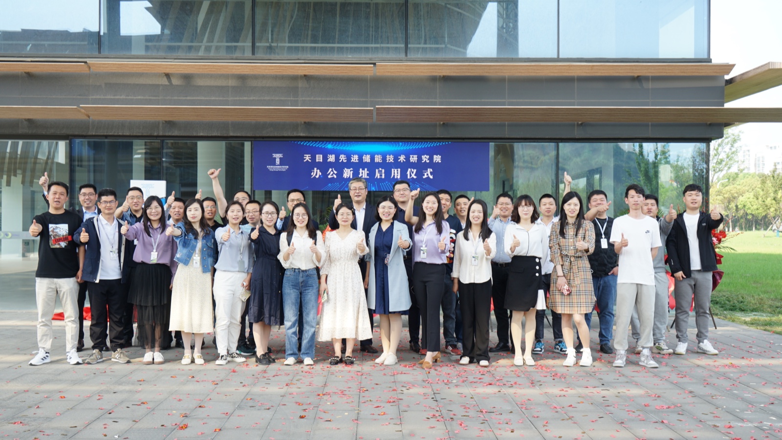 1654136602095002073.jpeg 1649773004529839.jpeg